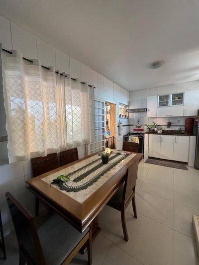 Casa, 5 quartos, 260 m² - Foto 5