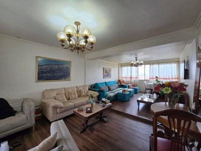 Apartamento, 3 quartos, 212 m² - Foto 1