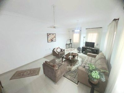 Casa, 3 quartos, 228 m² - Foto 1