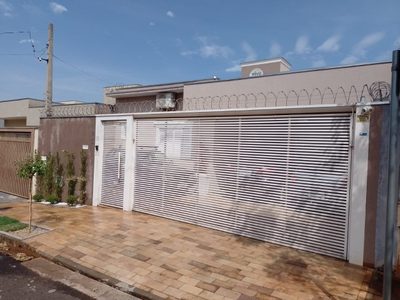 Casa, 2 quartos, 140 m² - Foto 1