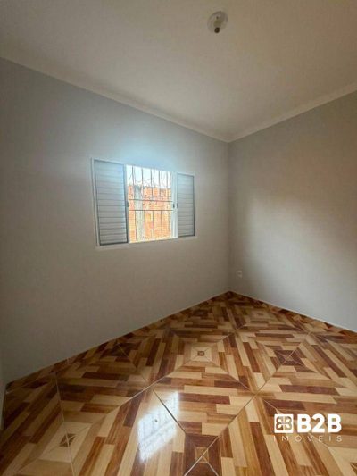 Casa, 1 quarto, 32 m² - Foto 1