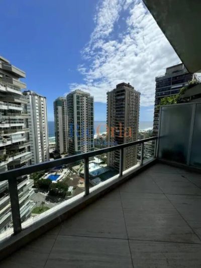 Apartamento, 3 quartos, 220 m² - Foto 1