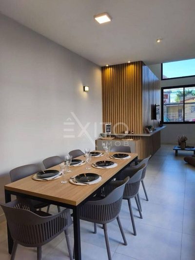 Sobrado, 3 quartos, 183 m² - Foto 1