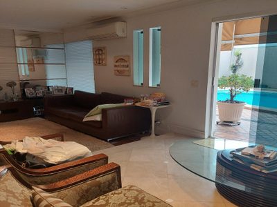 Sobrado, 4 quartos, 233 m² - Foto 2