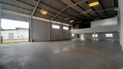 Depósito-Galpão, 750 m² - Foto 1