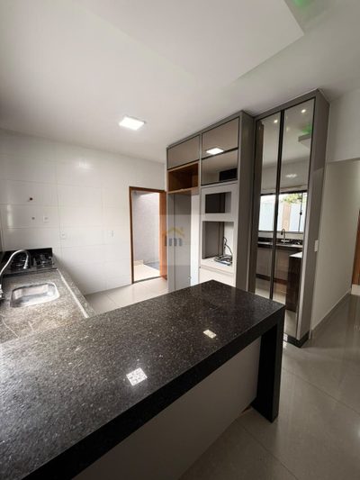Casa, 3 quartos, 143 m² - Foto 1