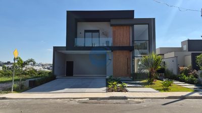 Sobrado, 4 quartos, 420 m² - Foto 1