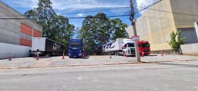 Loteamento e Condomínio, 1080 m² - Foto 4
