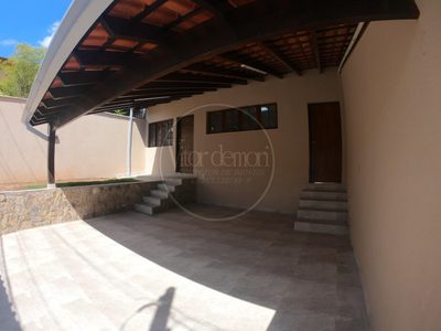 Casa, 3 quartos, 240 m² - Foto 1