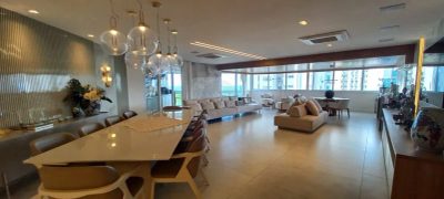 Apartamento, 3 quartos, 300 m² - Foto 1