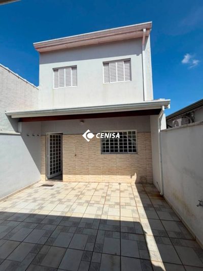 Casa, 3 quartos, 199 m² - Foto 1