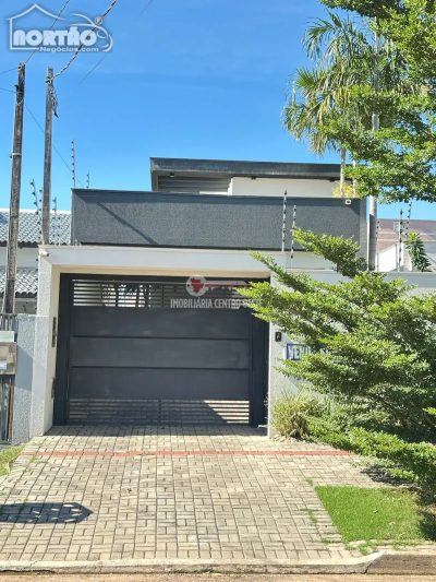 Casa, 3 quartos, 170 m² - Foto 1