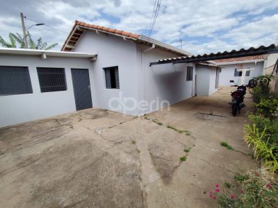Casa, 4 quartos, 182 m² - Foto 2