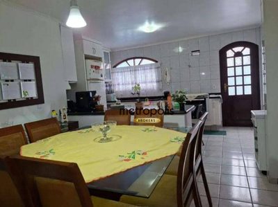Sobrado, 3 quartos, 234 m² - Foto 4
