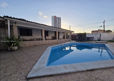 Casa, 3 quartos, 195 m² - Foto 1