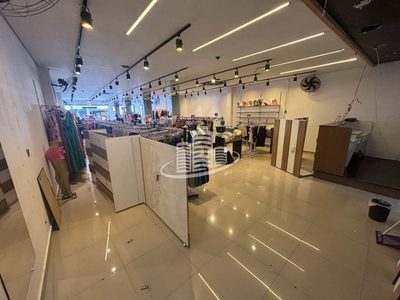 Sala-Conjunto, 300 m² - Foto 1