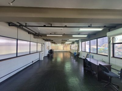 Prédio Inteiro, 672 m² - Foto 1
