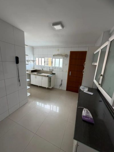 Apartamento, 3 quartos, 146 m² - Foto 2
