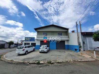 Casa, 3 quartos, 441 m² - Foto 1