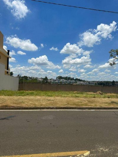 Loteamento e Condomínio, 300 m² - Foto 1