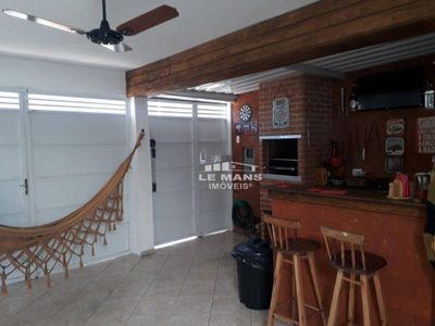 Casa, 2 quartos, 69 m² - Foto 1