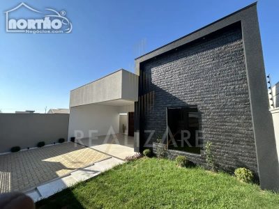 Casa, 3 quartos, 131 m² - Foto 2