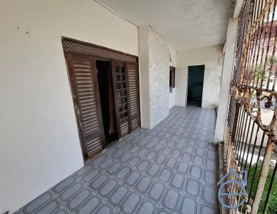 Casa, 8 quartos, 263 m² - Foto 4