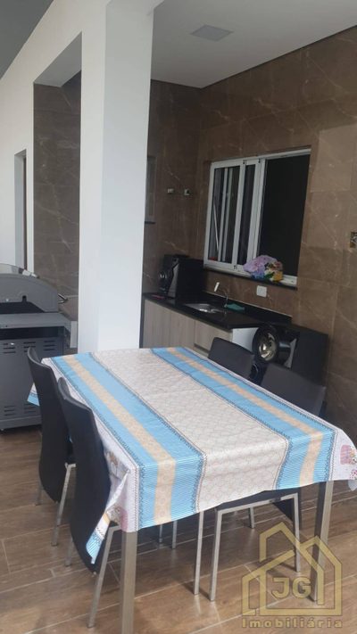 Casa, 3 quartos, 309 m² - Foto 2