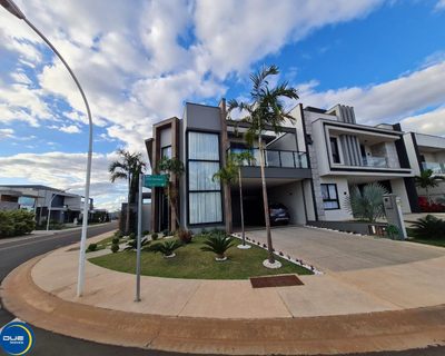 Sobrado, 3 quartos, 280 m² - Foto 1