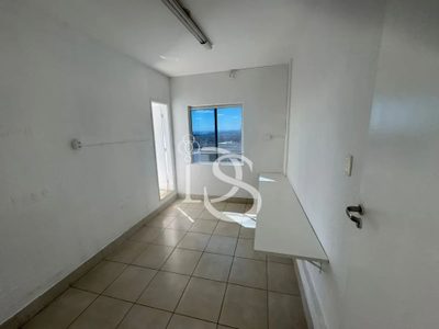 Loja-Salão, 350 m² - Foto 1
