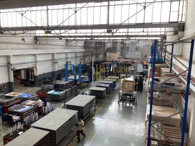 Prédio Inteiro, 3991 m² - Foto 1