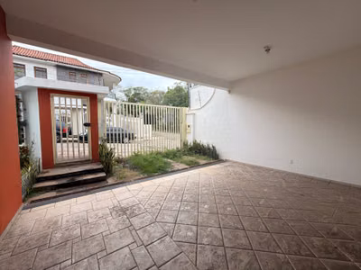 Casa, 4 quartos, 144 m² - Foto 1