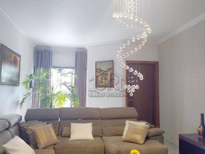 Sobrado, 3 quartos, 204 m² - Foto 2