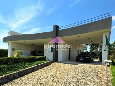 Casa, 3 quartos, 236 m² - Foto 1