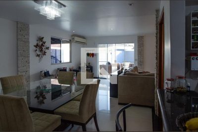 Casa, 3 quartos, 230 m² - Foto 4