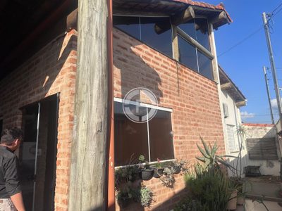 Casa, 1 quarto, 330 m² - Foto 1