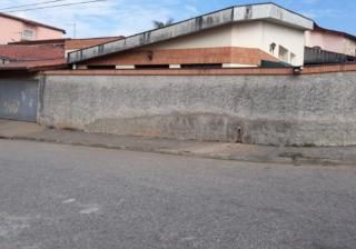Casa, 3 quartos, 196 m² - Foto 1