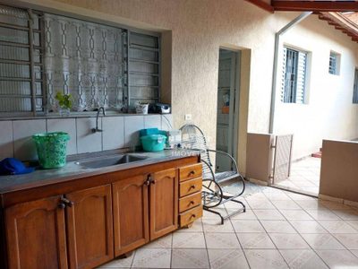 Casa, 3 quartos, 215 m² - Foto 4