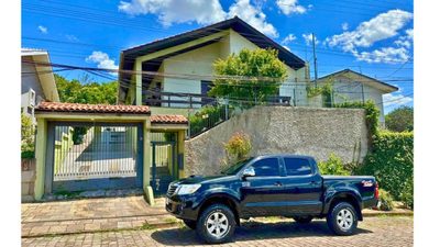 Casa, 4 quartos, 233 m² - Foto 1