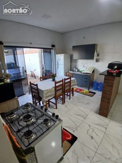Casa, 3 quartos, 64 m² - Foto 3