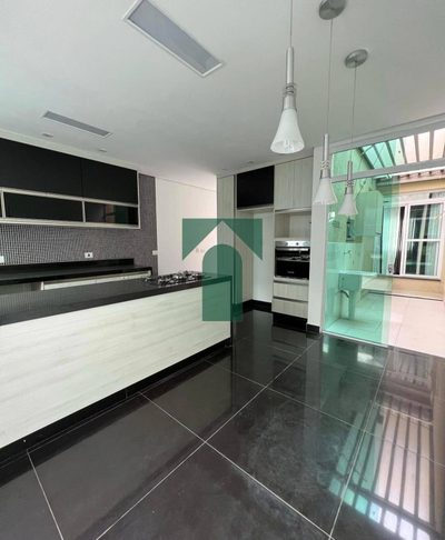 Casa, 3 quartos, 158 m² - Foto 1