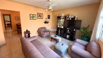 Casa, 3 quartos, 162 m² - Foto 1