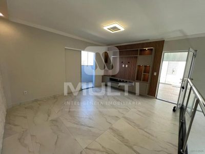 Cobertura, 3 quartos, 230 m² - Foto 2