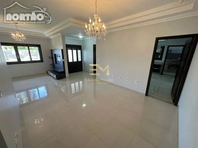 Casa, 3 quartos, 235 m² - Foto 4