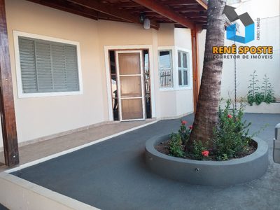 Casa, 3 quartos, 178 m² - Foto 1