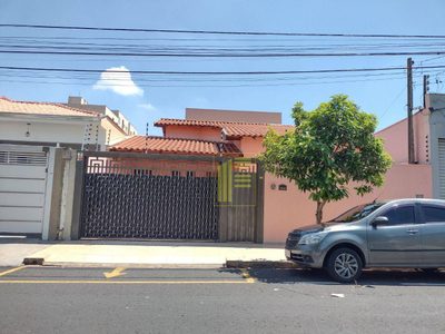 Casa, 3 quartos, 230 m² - Foto 1