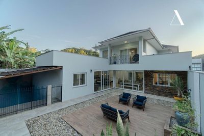 Casa, 4 quartos, 325 m² - Foto 2