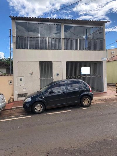 Casa, 3 quartos, 258 m² - Foto 2