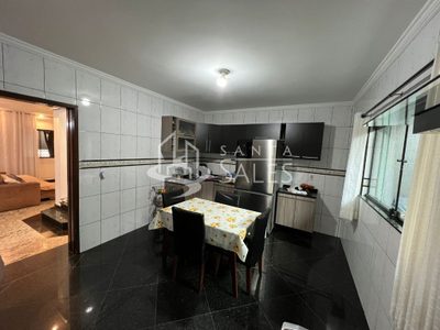 Casa, 3 quartos, 200 m² - Foto 1