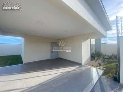 Casa, 4 quartos, 103 m² - Foto 1